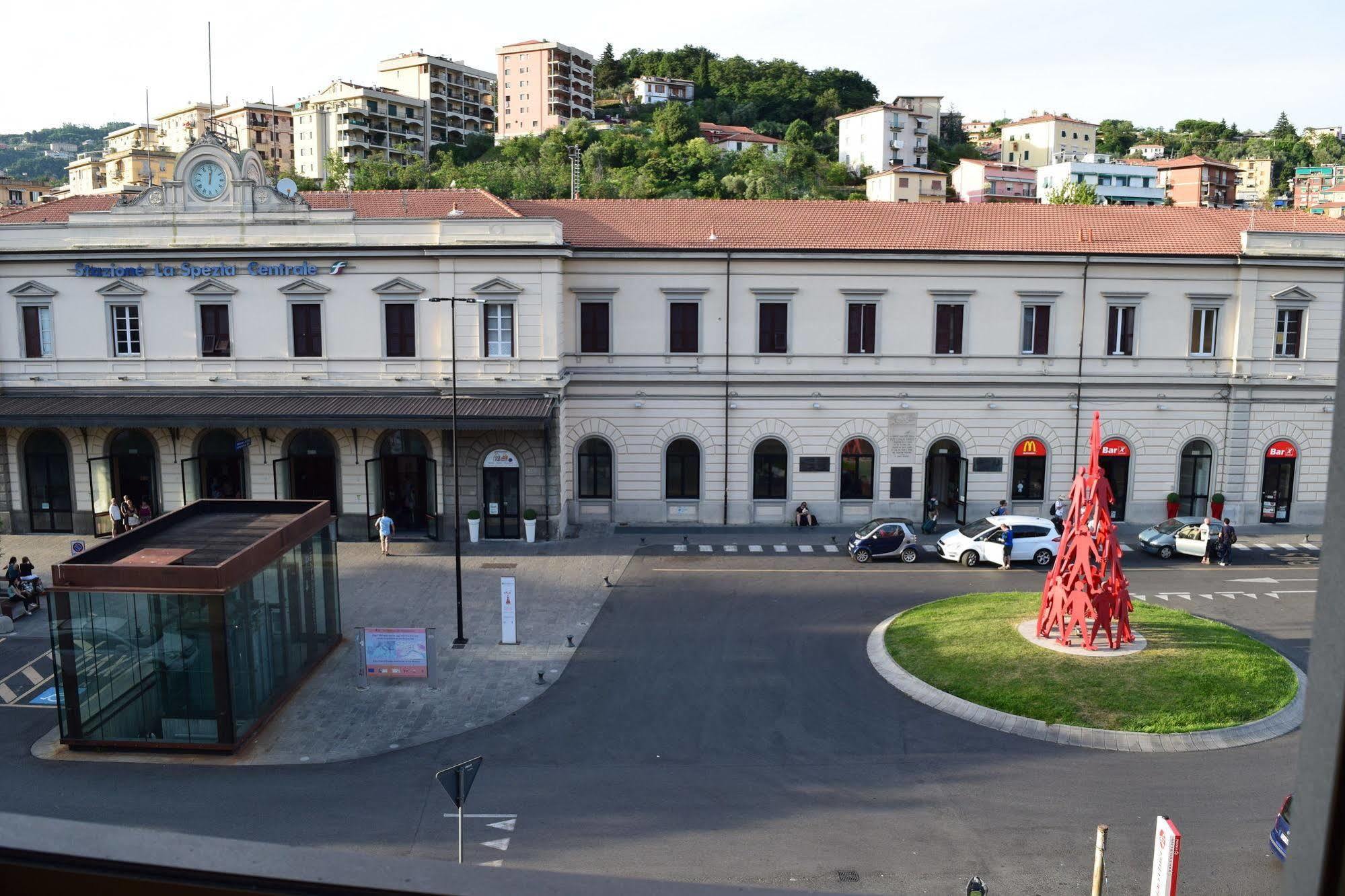 Hotel Mary La Spezia Esterno foto