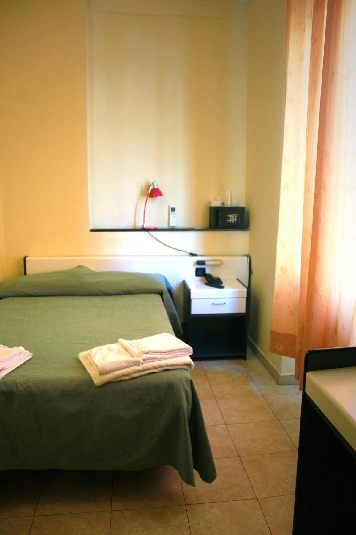 Hotel Mary La Spezia Esterno foto
