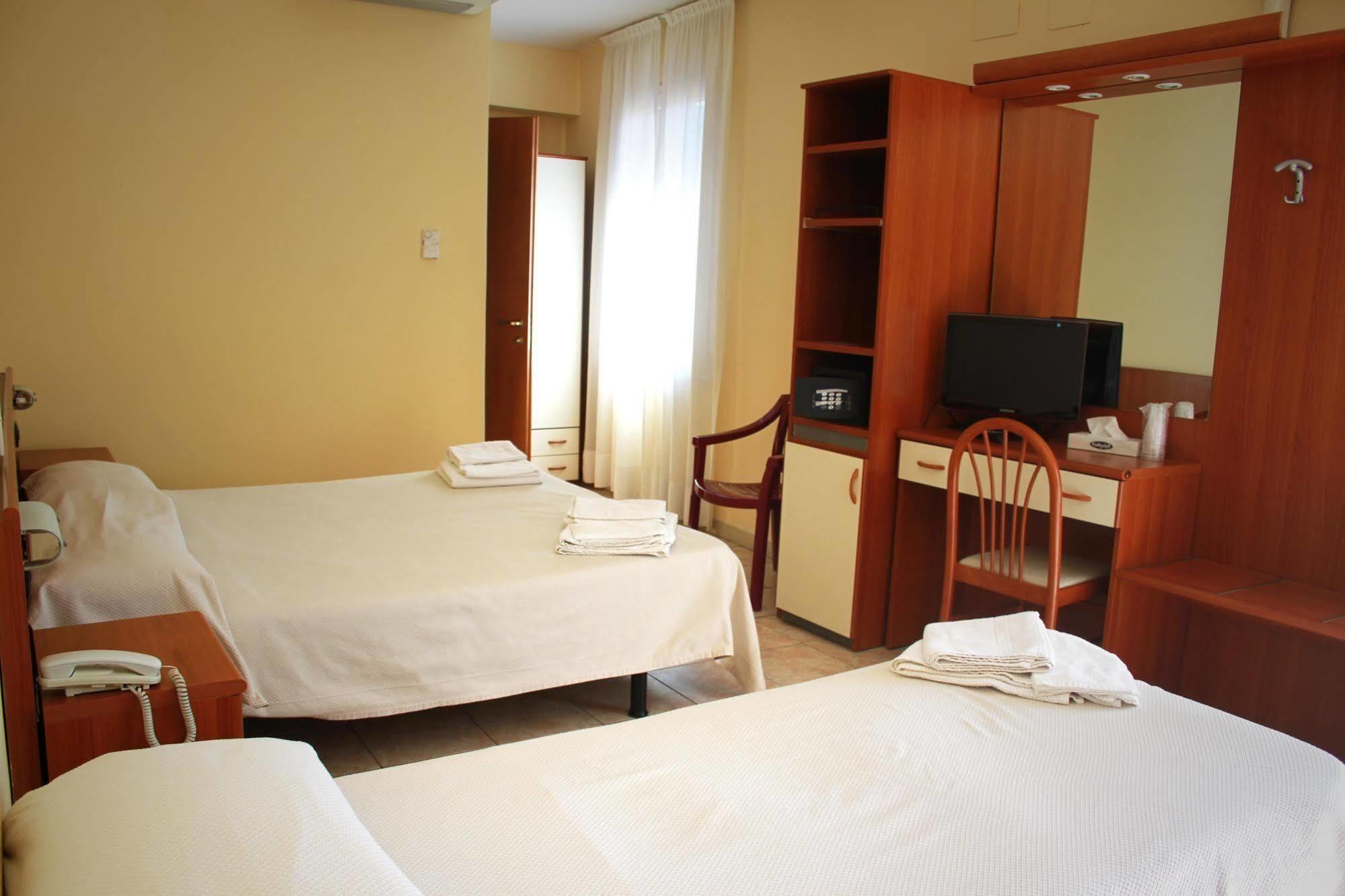 Hotel Mary La Spezia Esterno foto