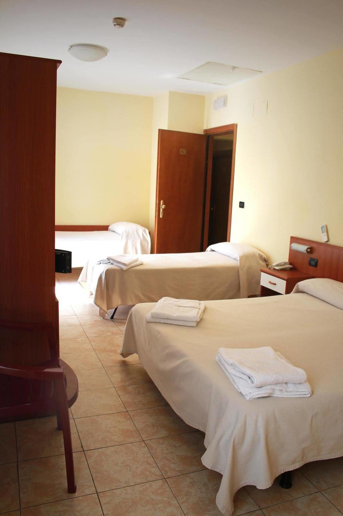 Hotel Mary La Spezia Esterno foto