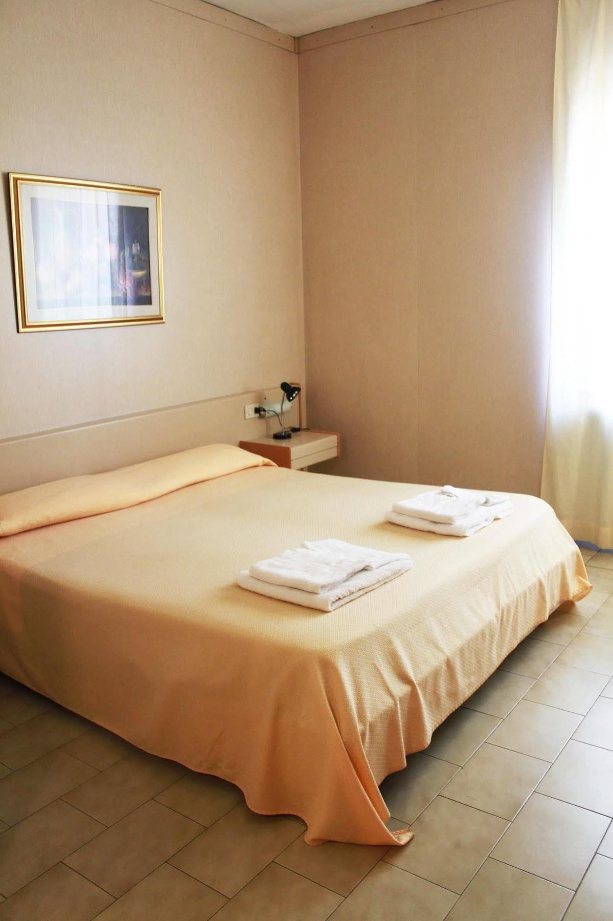 Hotel Mary La Spezia Esterno foto