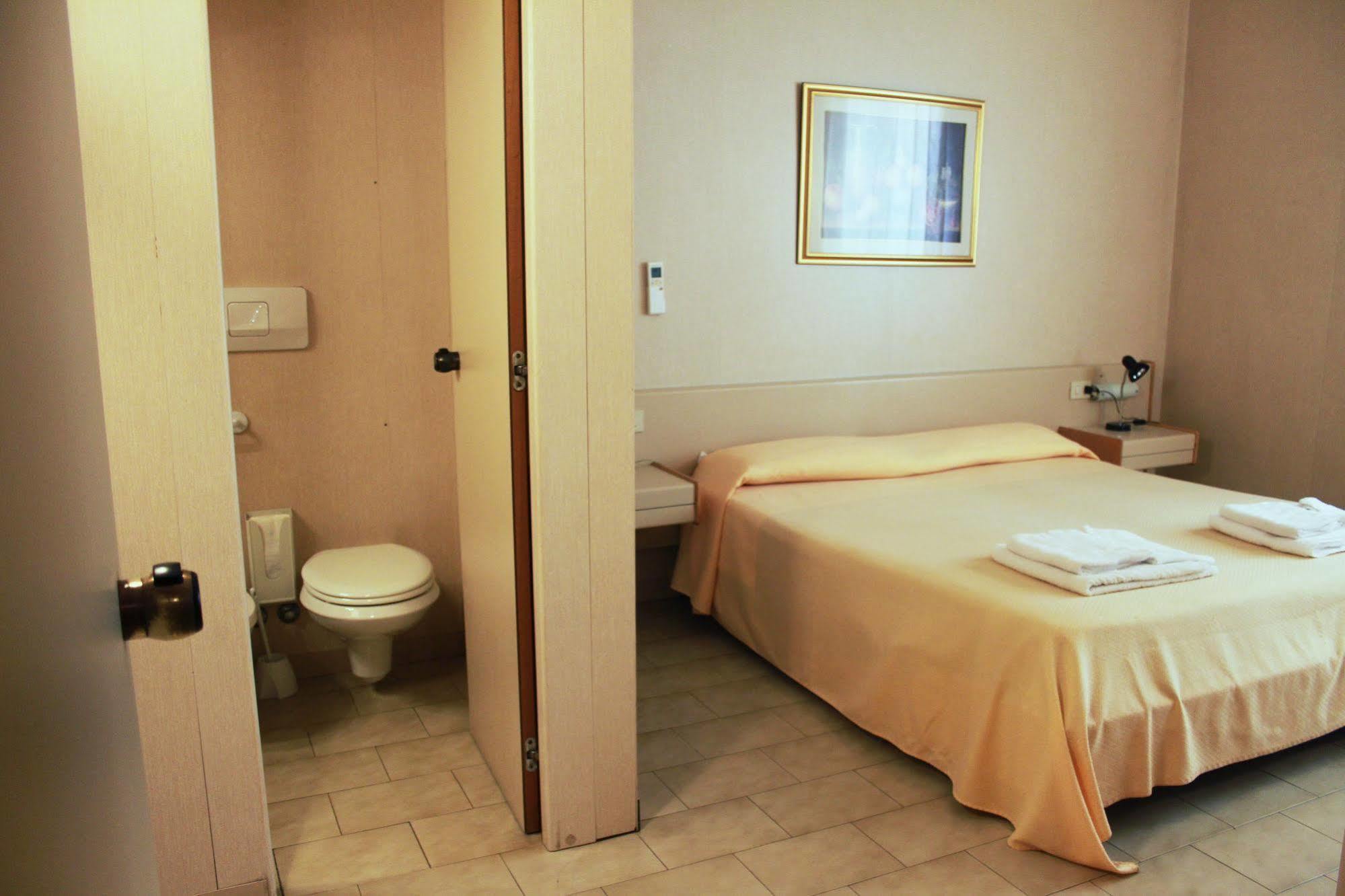 Hotel Mary La Spezia Esterno foto